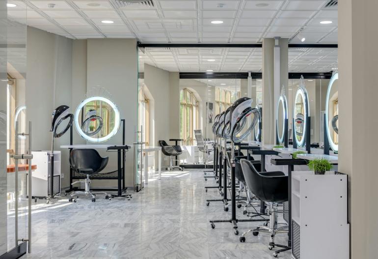 Más Libertad, Menos Costes: La Revolución de Ekiss Global en los Salones de Belleza